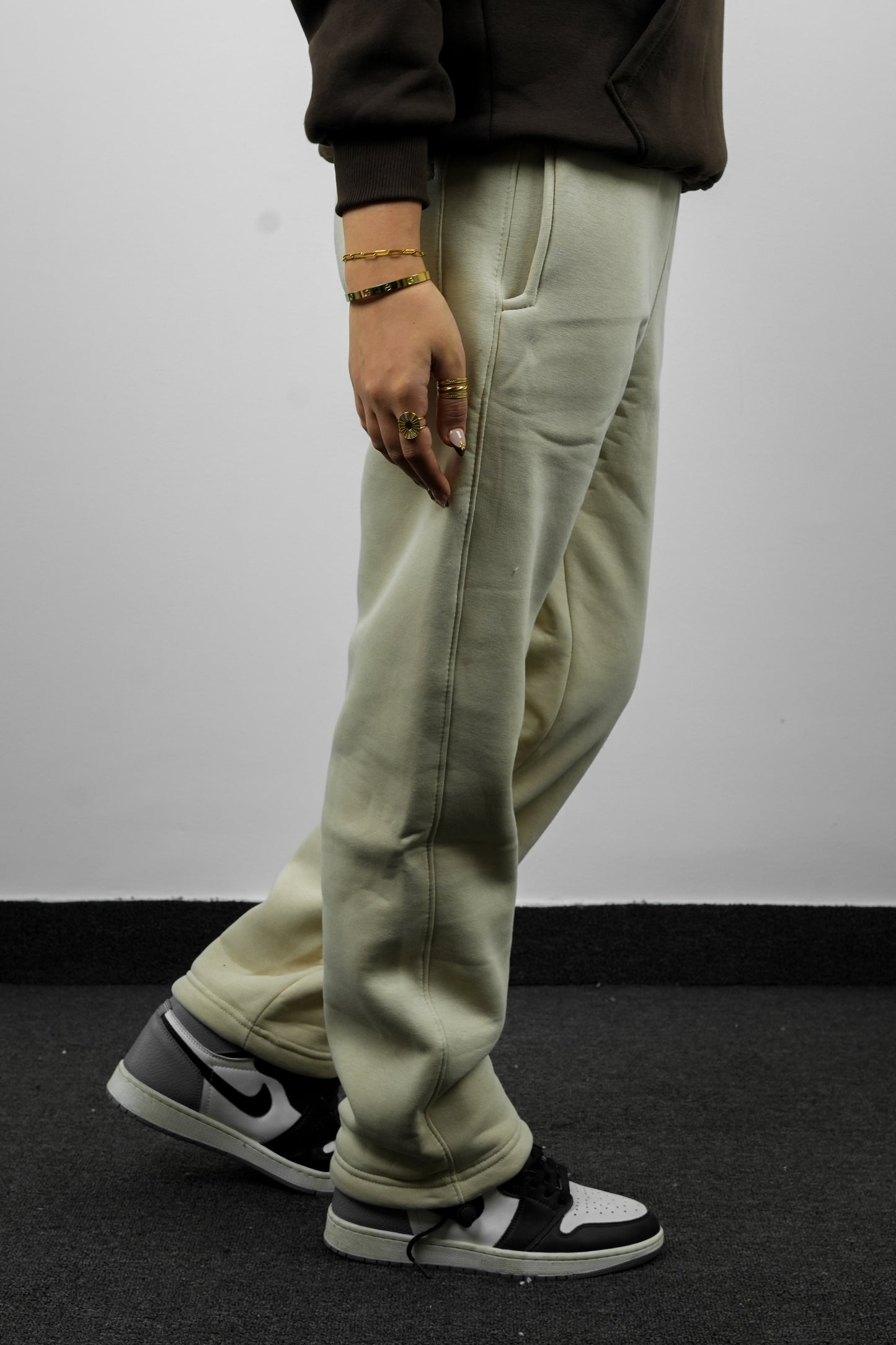 Wide-Leg Sweatpants - Beige